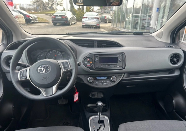 Toyota Yaris cena 54900 przebieg: 69510, rok produkcji 2018 z Poznań małe 79